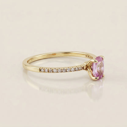 Anillo Cóctel con Zafiro Rosa y Diamantes en Oro Amarillo de 14K