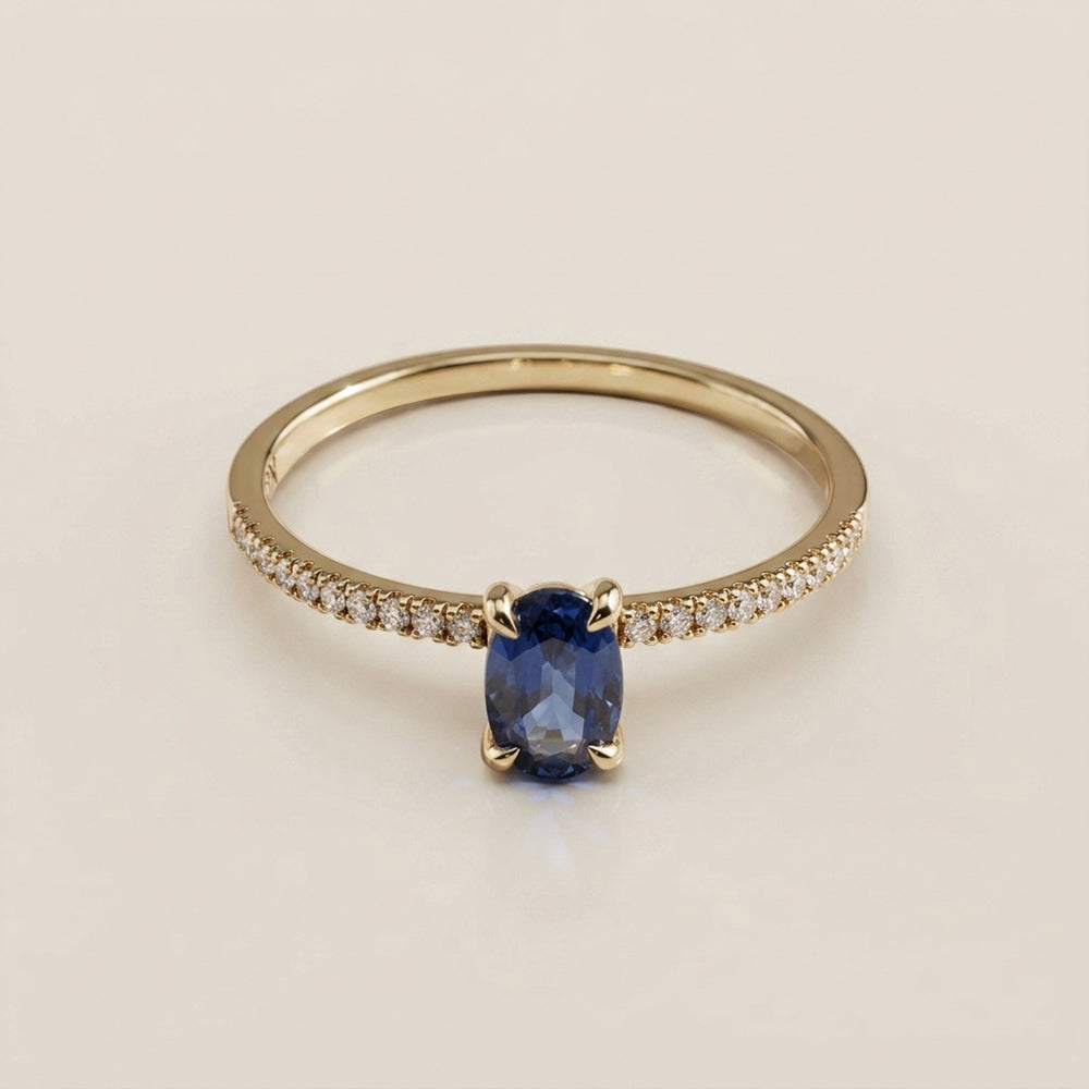 Anillo Cóctel con Zafiro y Diamantes en Oro Amarillo de 14K