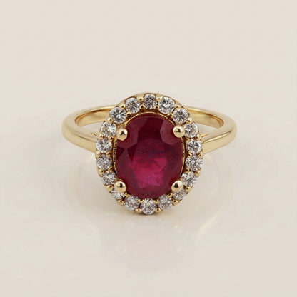 Anillo Tipo Andy con Rubí y Diamantes en Oro Amarillo de 14K