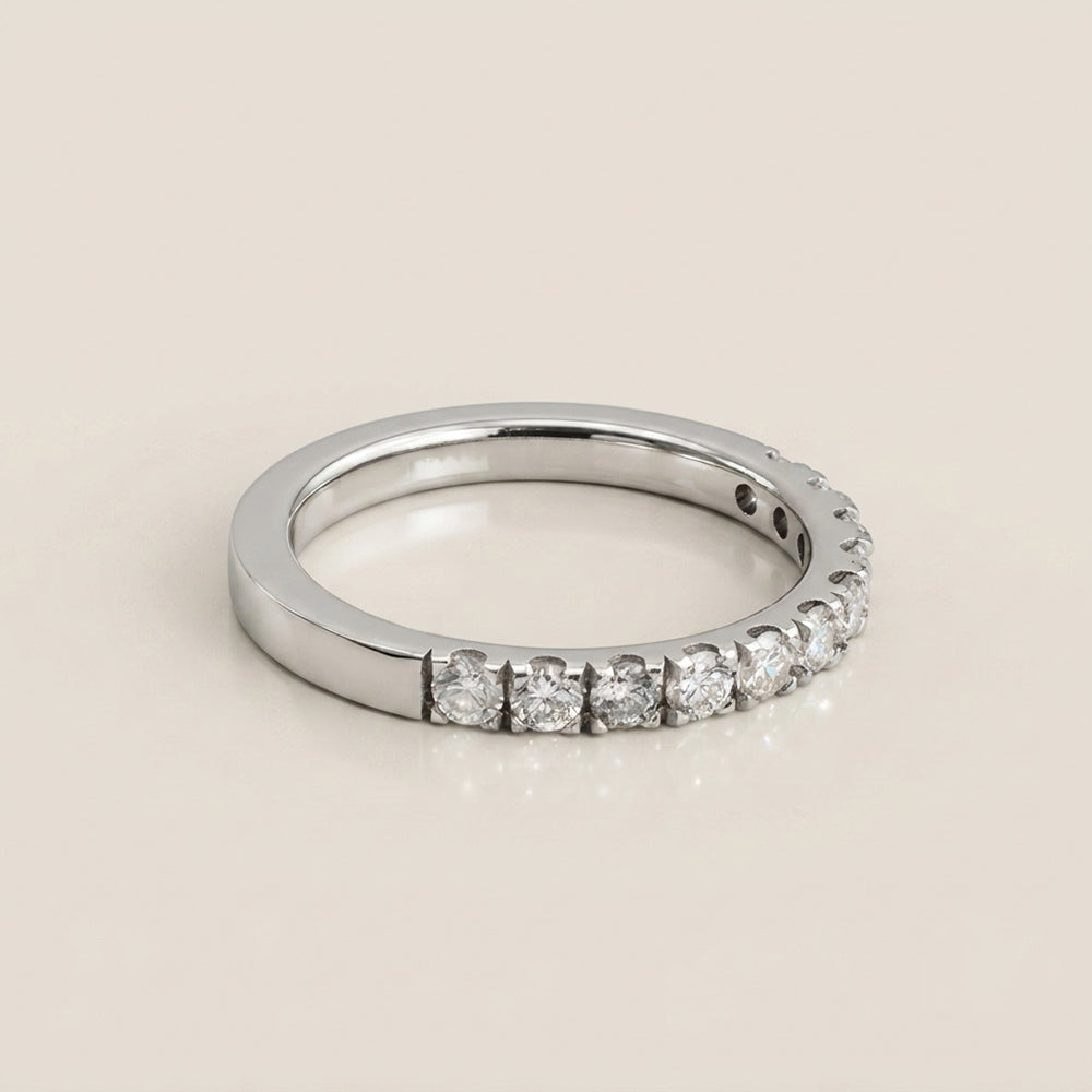 Churumbela Split Prong con Diamantes en Oro Blanco 14K