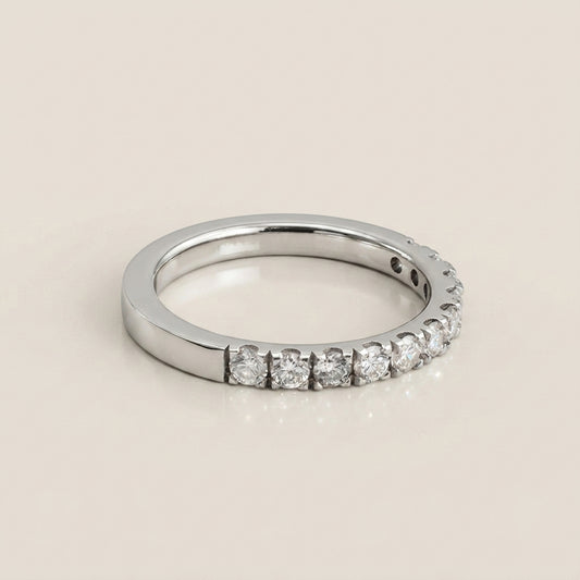 Churumbela Split Prong con Diamantes en Oro Blanco 14K