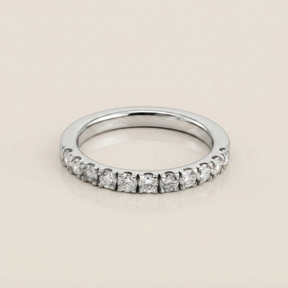 Churumbela Split Prong con Diamantes en Oro Blanco 14K