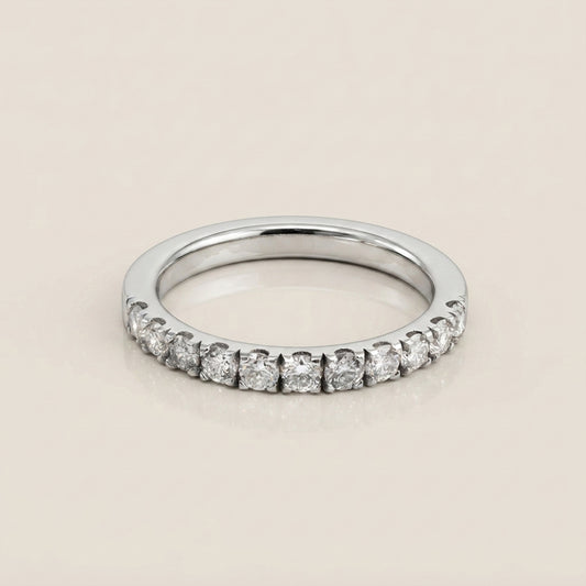 Churumbela Split Prong con Diamantes en Oro Blanco 14K