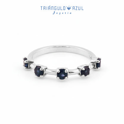 Churumbela Espaciada de Zafiros con 0.64 CTS Total en Oro Blanco de 14K