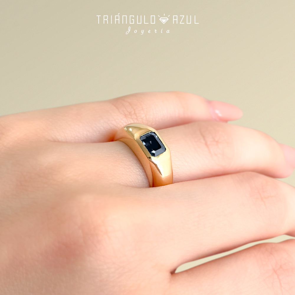 Anillo Chunkie de Zafiro con 0.91 CTS Total en Oro Amarillo de 14K