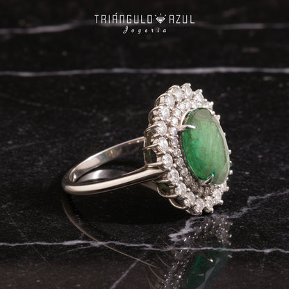 Anillo de Esmeralda de 3.56 CTS y Diamantes de 1.13 CTS Total en Oro Blanco de 14K