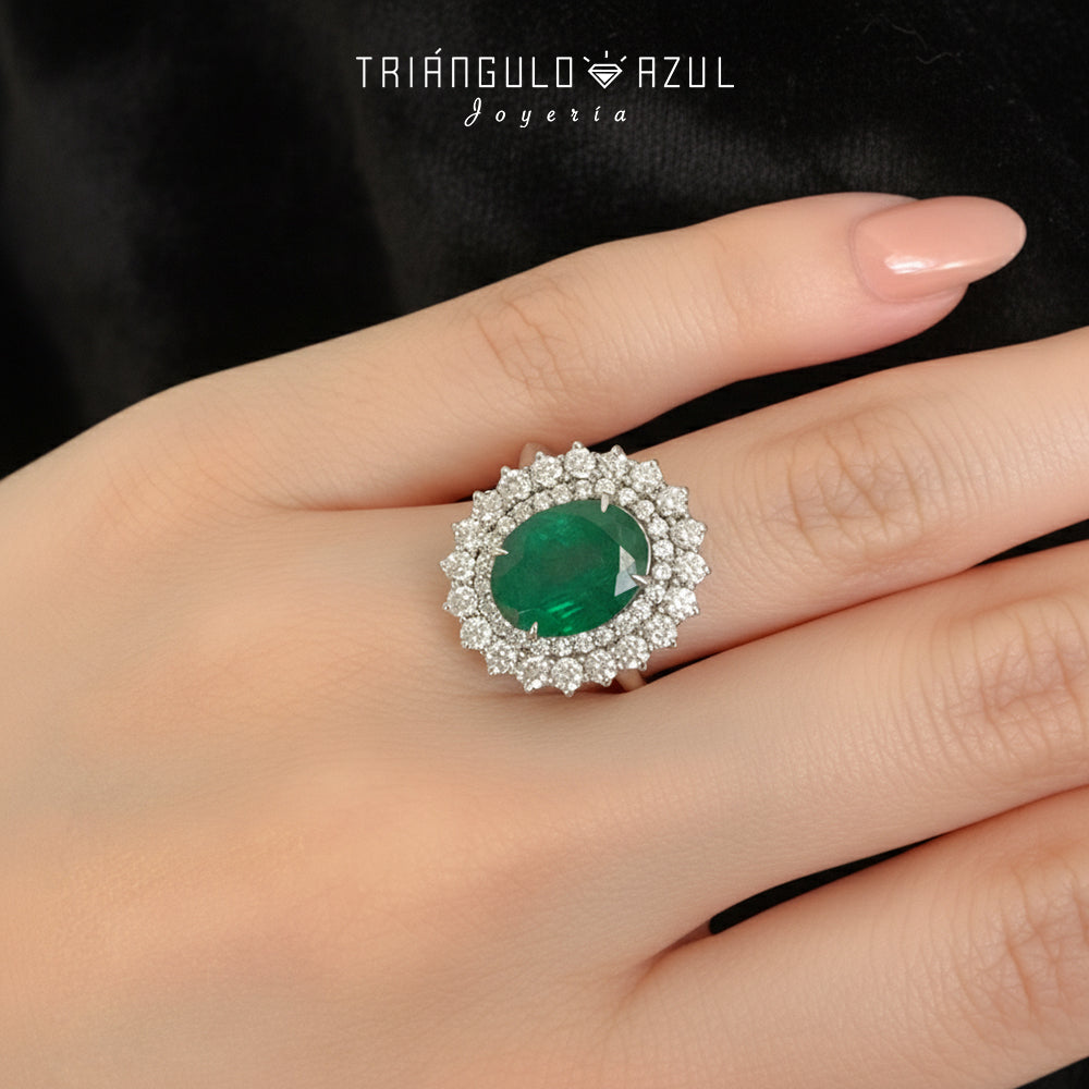 Anillo de Esmeralda de 3.56 CTS y Diamantes de 1.13 CTS Total en Oro Blanco de 14K