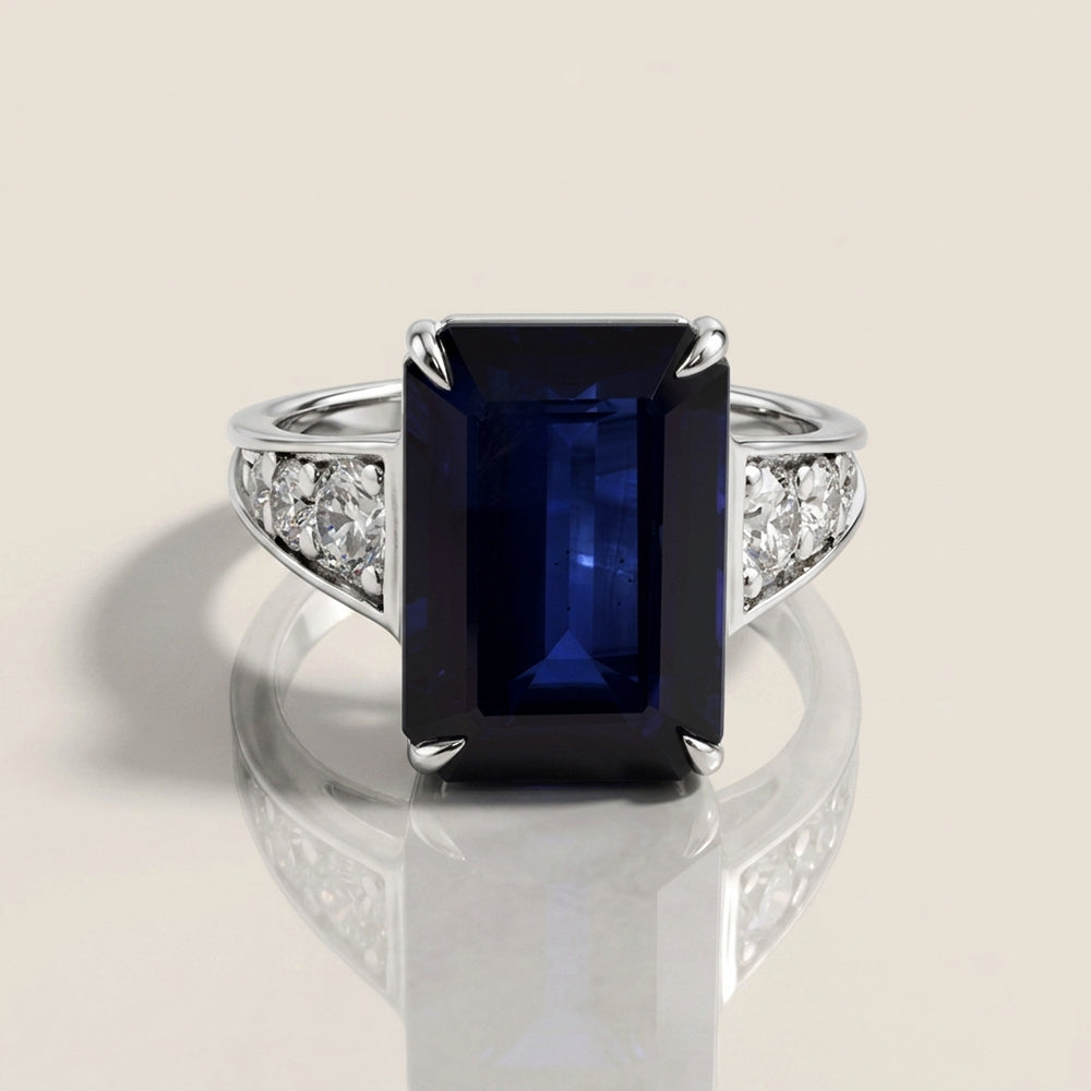 Anillo Zafira Longa de Zafiro y Diamantes en Oro Blanco de 18K