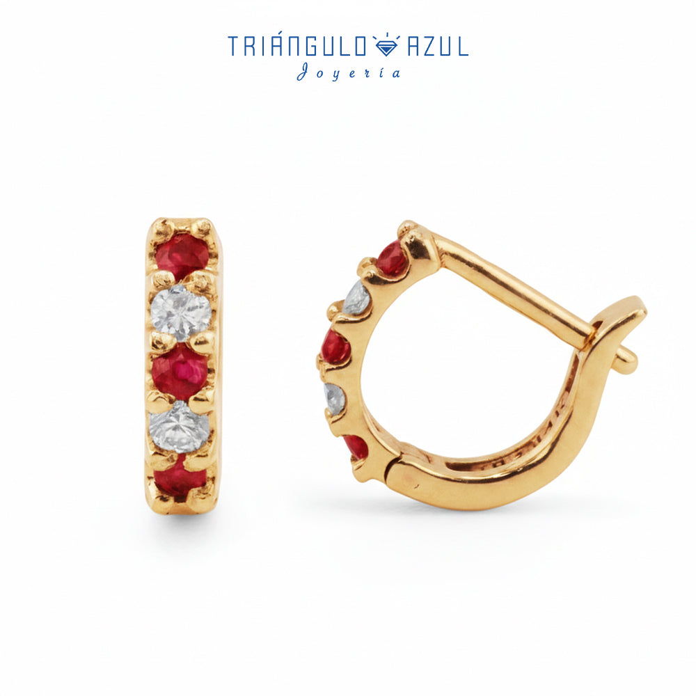 Arracaditas Fer de Rubíes con 0.16 CTS Total y Diamantes de 0.10 CTS Total en Oro Amarillo de 14K