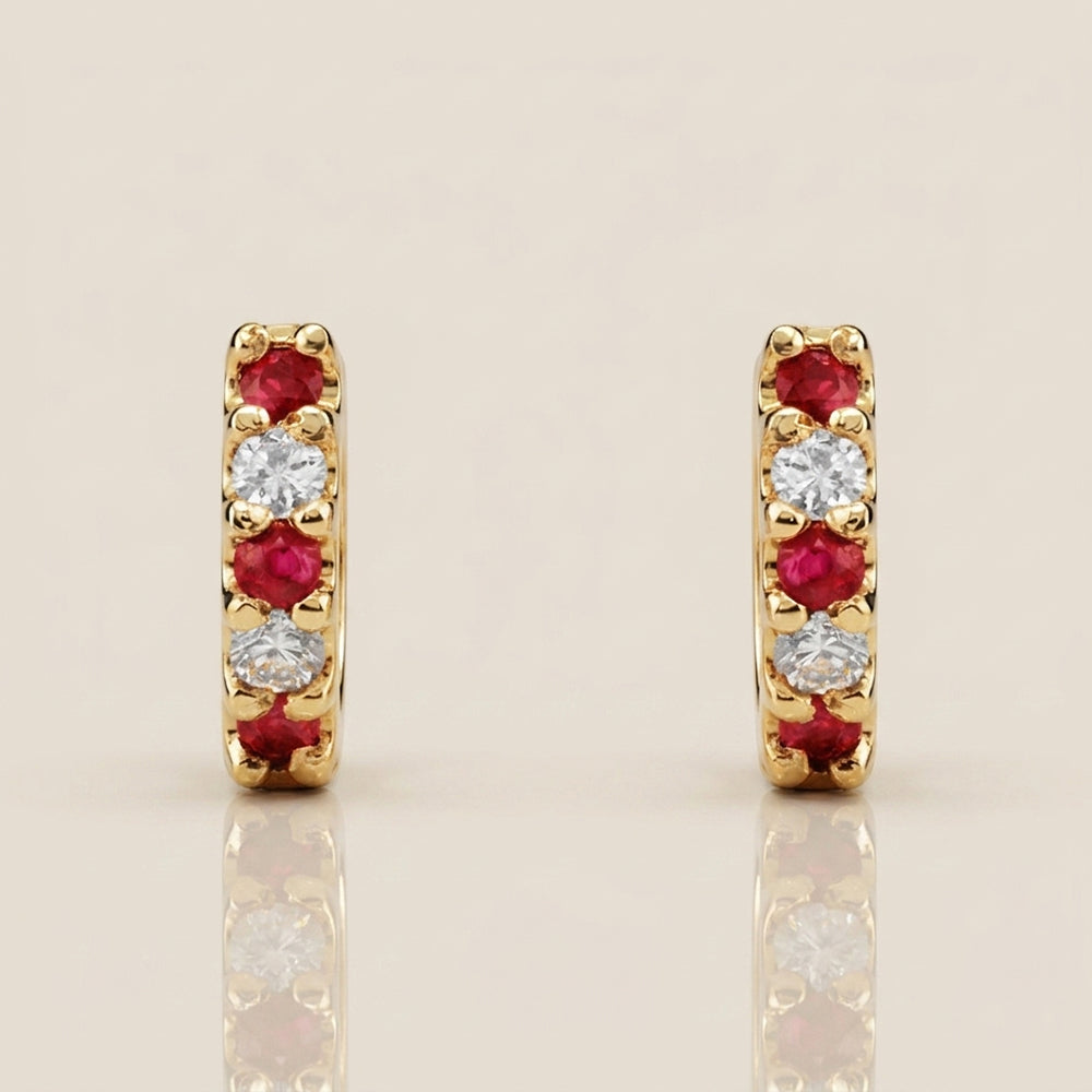 Arracaditas Fer de Rubíes y Diamantes en Oro Amarillo de 14K