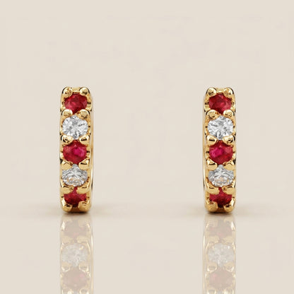 Arracaditas Fer de Rubíes y Diamantes en Oro Amarillo de 14K