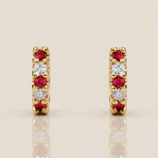Arracaditas Fer de Rubíes y Diamantes en Oro Amarillo de 14K
