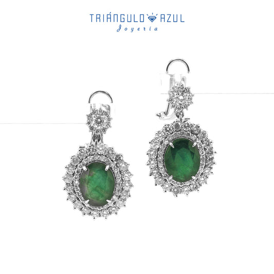 Aretes de Esmeralda con 6.38 CTS Total y Diamantes con 2.72 CTS Total en Oro Blanco de 14K