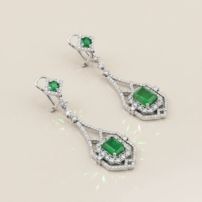Aretes Largos de Esmeralda y Diamantes en Oro Blanco de 14K