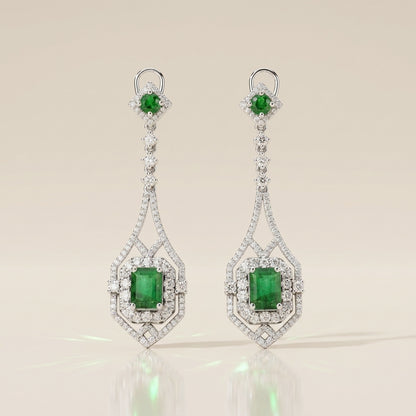 Aretes Largos de Esmeralda y Diamantes en Oro Blanco de 14K