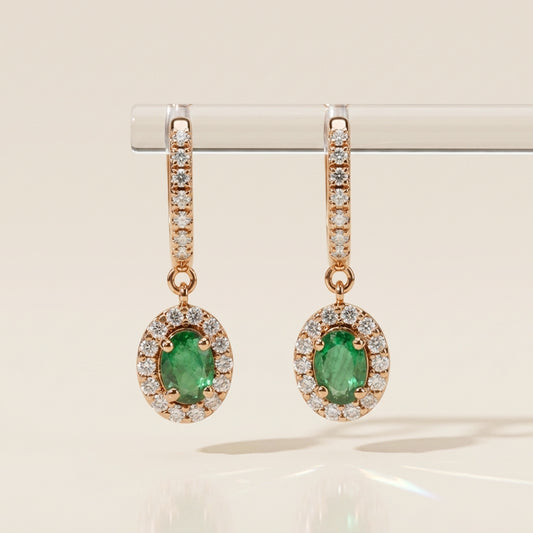 Arracadas con Colgantes de Esmeraldas y Diamantes en Oro Amarillo de 14K