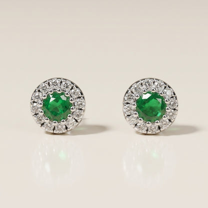 Broqueles de Esmeralda con 0.46 CTS Total y Diamantes con 0.25 CTS Total en Oro Blanco de 14K