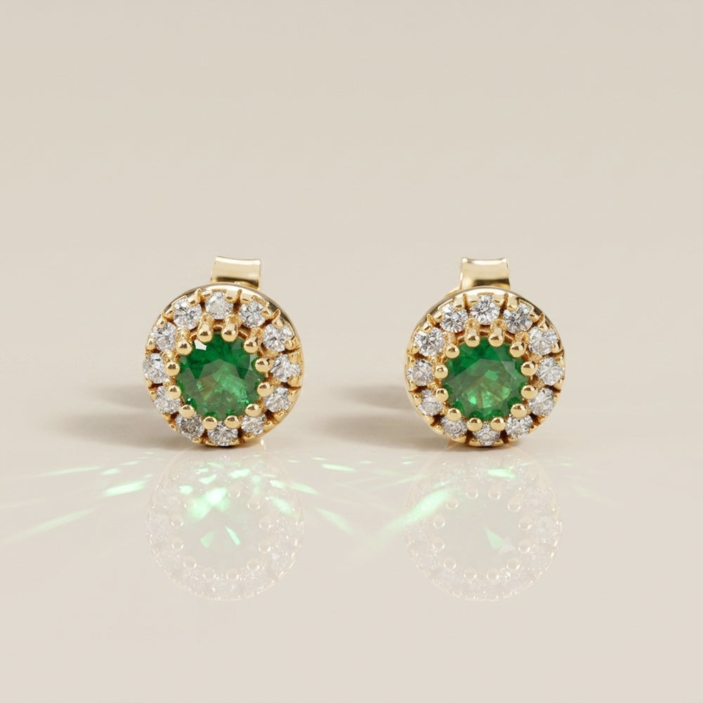 Broqueles de Esmeralda con 0.46 CTS Total y Diamantes con 0.25 CTS Total en Oro Amarillo de 14K