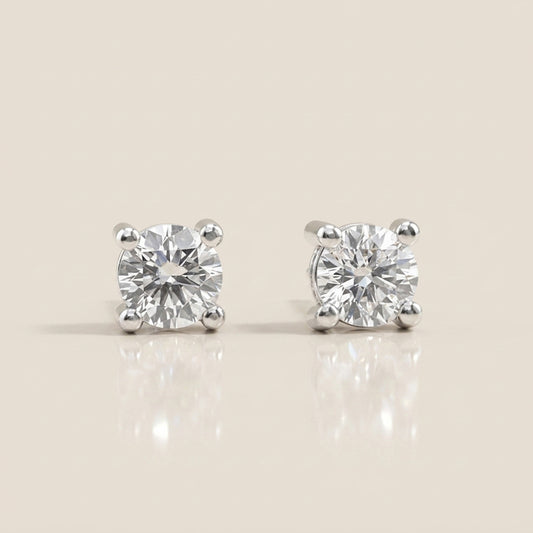 Broqueles Sencillos de Diamantes en Oro Blanco de 14K