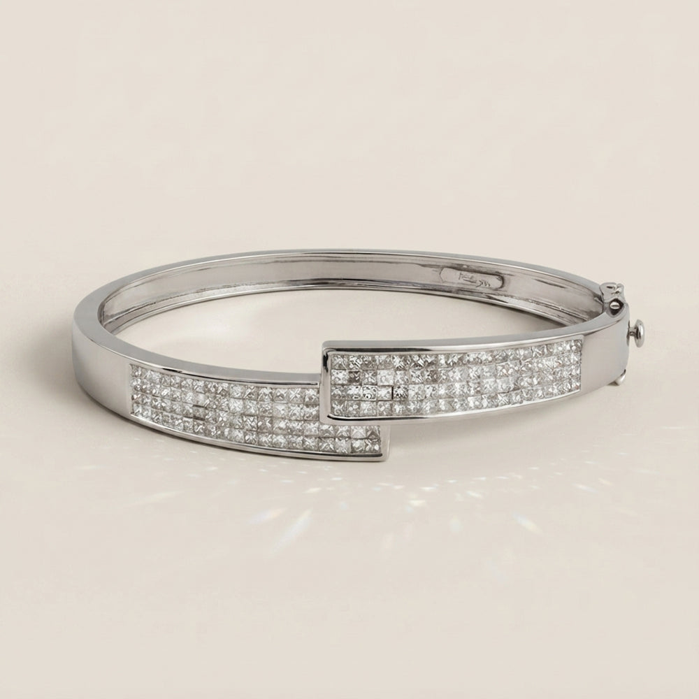 Pulsera Semi Rígida con Diamantes en Oro Blanco de 14K
