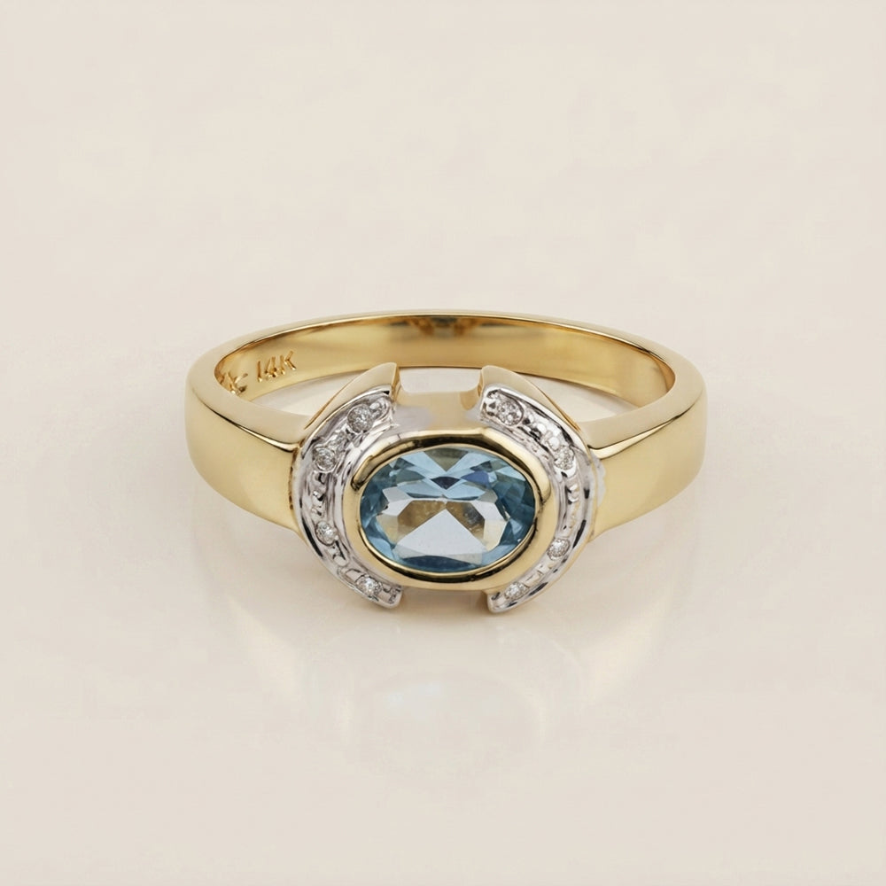 Anillo con Aquamarina y Diamantes European en Oro Amarillo de 14K