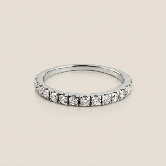 Churumbela Split Prong con Diamantes en Oro Blanco de 18K