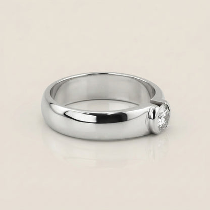 Anillo de Compromiso Biselado en Oro Blanco de 10K