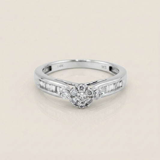 Anillo de Compromiso Roseta en Oro Blanco de 14K