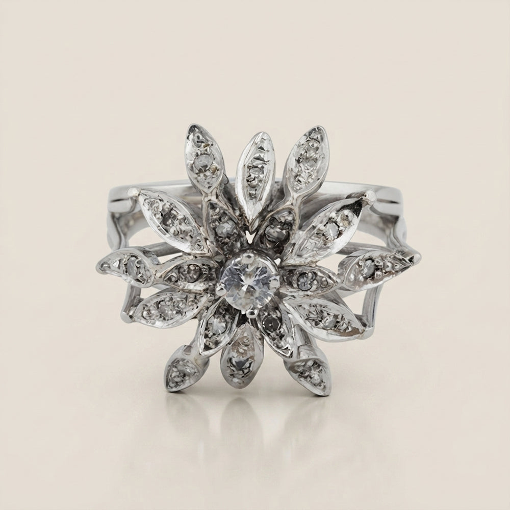 Anillo Flor con Diamantes en Plata Paladio