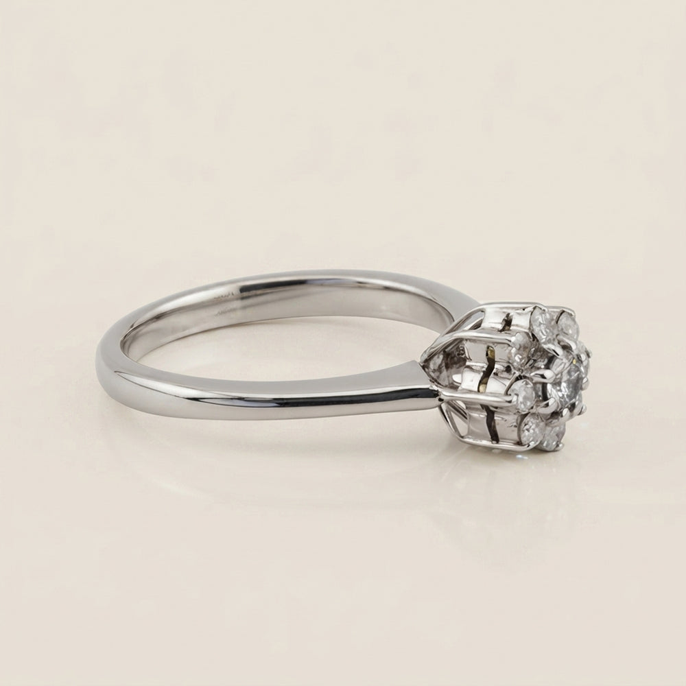 Anillo Roseta con Diamantes en Oro Blanco de 14K