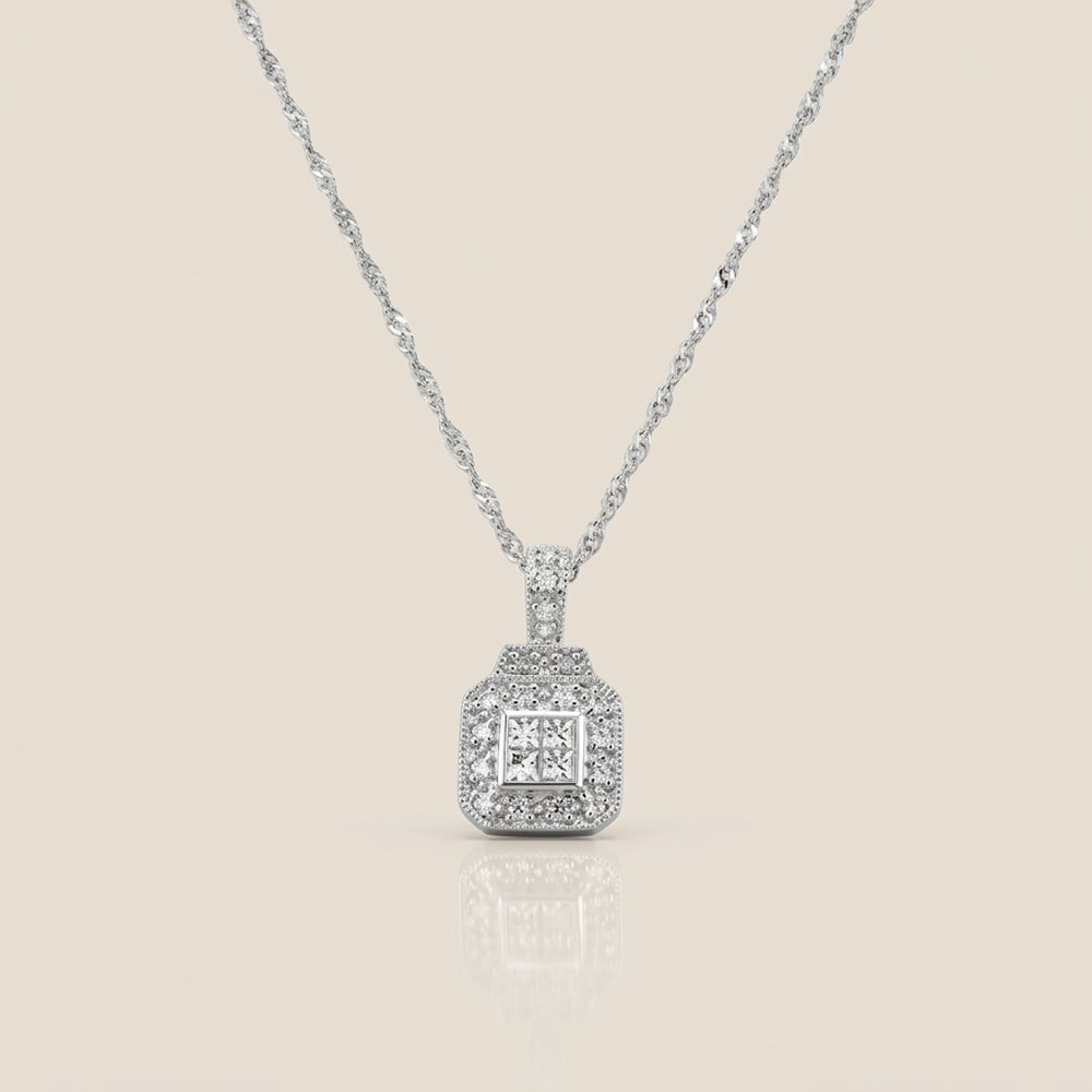 Dije con Diamantes en Oro Blanco de 14K