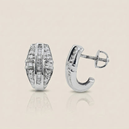 Aretes con Diamantes en Oro Blanco de 14K