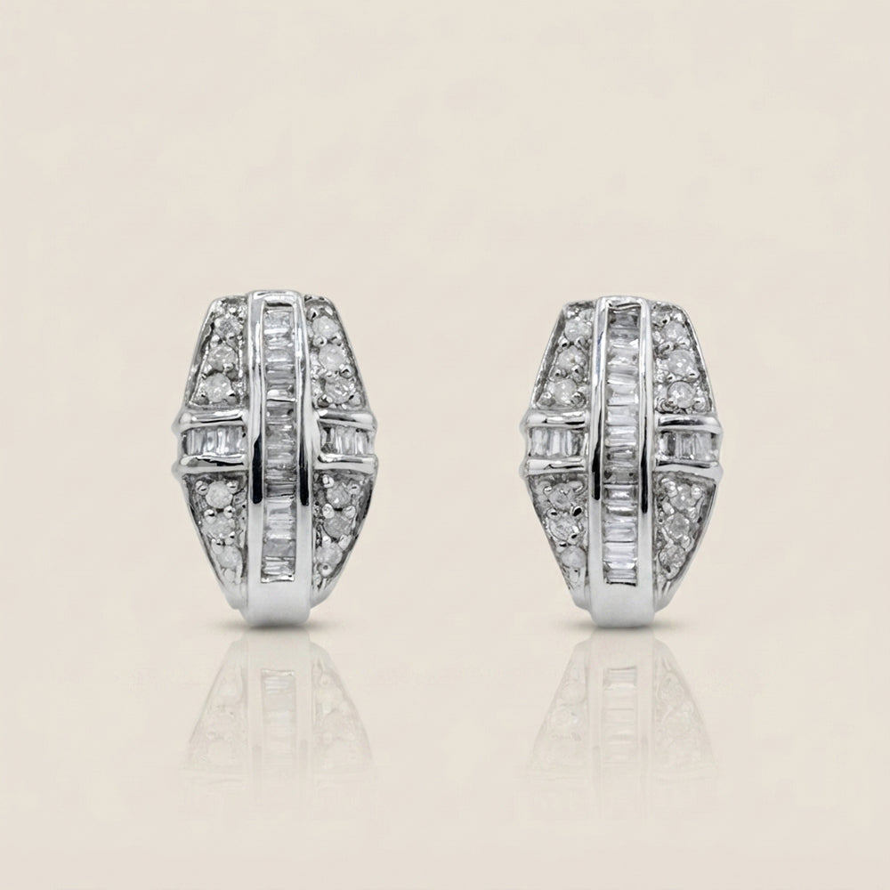 Aretes con Diamantes en Oro Blanco de 14K